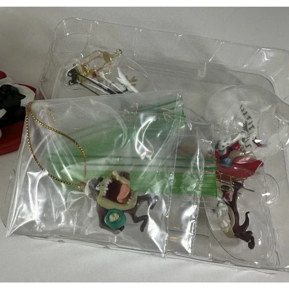 4 Looney Tunes Christmas Ornaments Taz Tweety Bugs Bunny Sylvester Holiday Sound - Picture 14 of 15